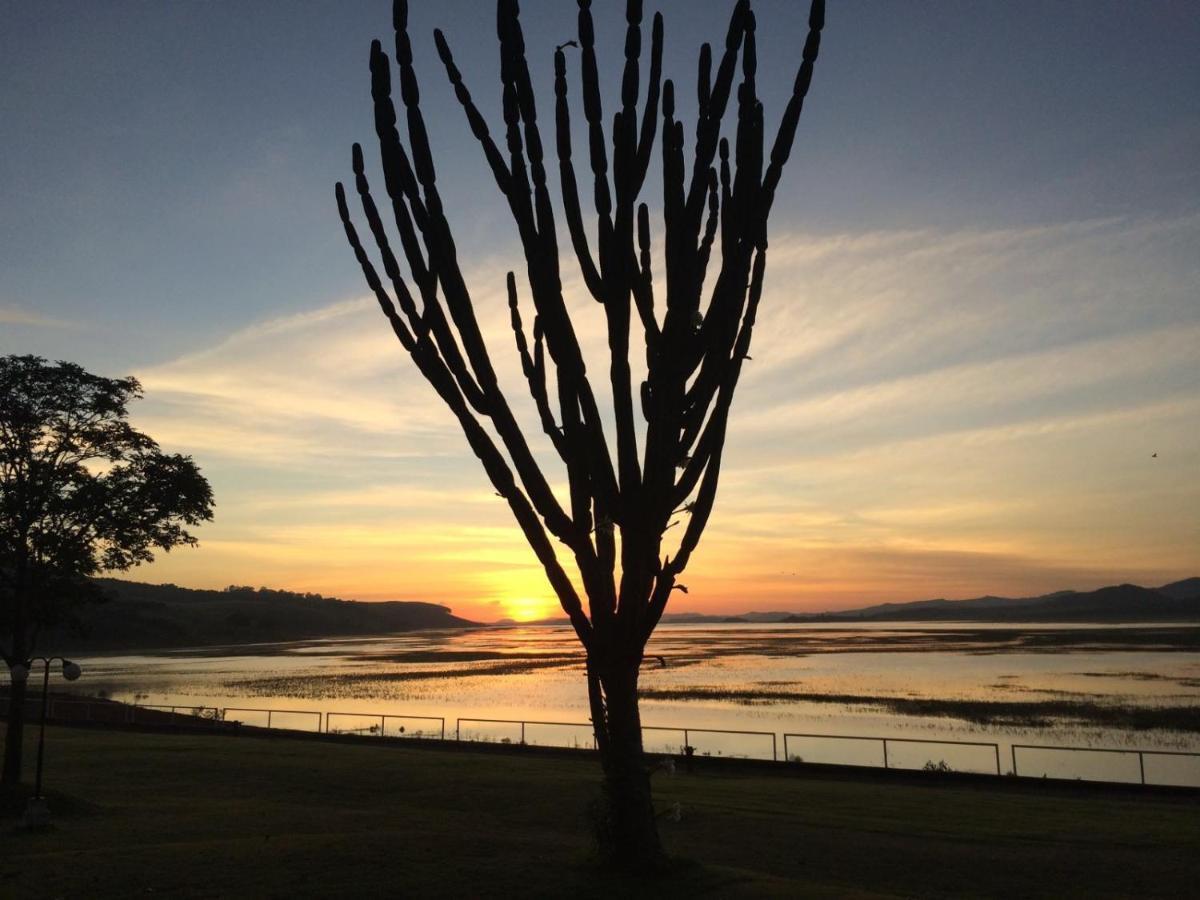 Pousada Pontal Do Lago Carmo do Rio Claro Ngoại thất bức ảnh