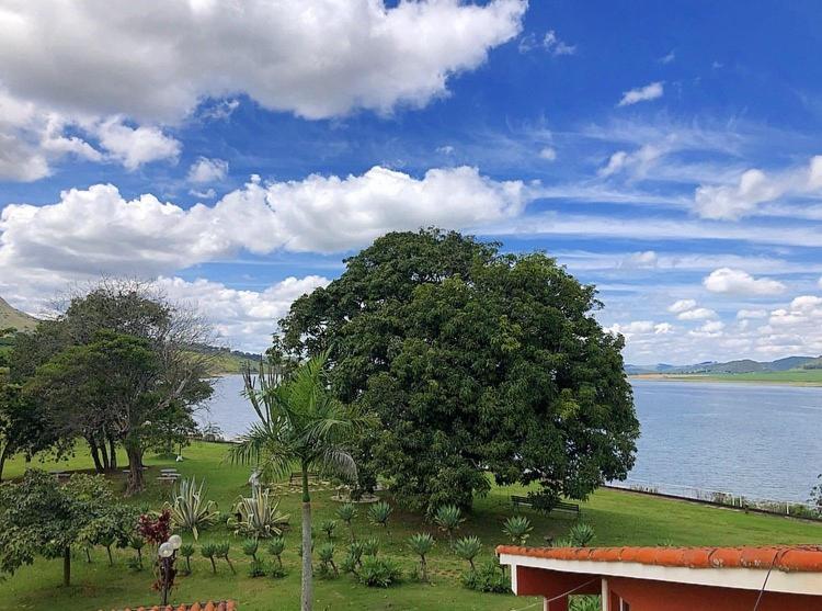 Pousada Pontal Do Lago Carmo do Rio Claro Ngoại thất bức ảnh